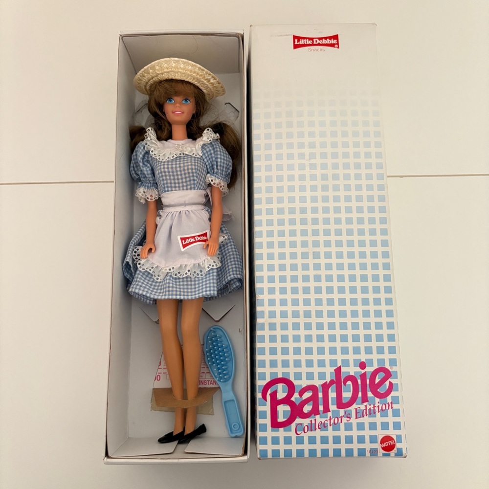 1992 Mattel Barbie Collector’s Edition Little Debbie Doll New in Box